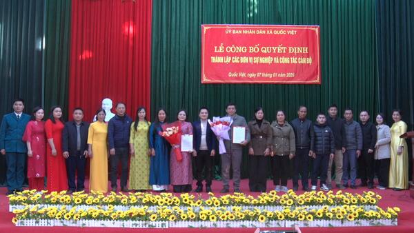 Xã Quốc Việt công bố Quyết định Thành lập đơn vị sự nghiệp và công tác cán bộ