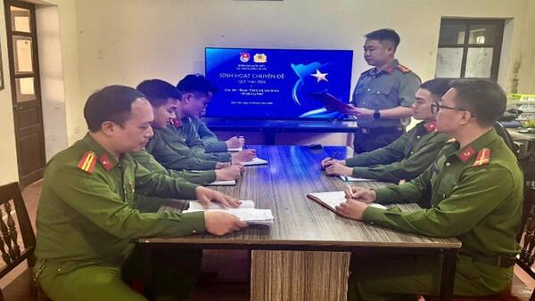 Chi đoàn Công an xã Quốc Việt phát huy tinh thần “Ba nhất”, tiên phong chuyển đổi số phục vụ Nhân dân