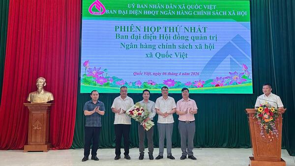 Hội nghị công bố Quyết định thành lập Ban đại diện Hội đồng quản trị Ngân hàng chính sách xã hội xã Quốc Việt