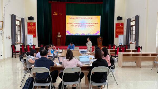Kiểm tra tình hình thực hiện nhiệm vụ học kỳ II năm học 2025-2026  tại các cơ sở giáo dục trực thuộc trên địa bàn xã Quốc Việt