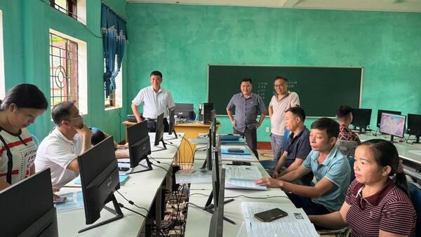 XÃ QUỐC VIỆT TRIỂN KHAI THỰC HIỆN CÁC NHIỆM VỤ, GIẢI PHÁP TRỌNG TÂM TIẾP TỤC ĐẨY MẠNH PHONG TRÀO “BÌNH DÂN HỌC VỤ SỐ”